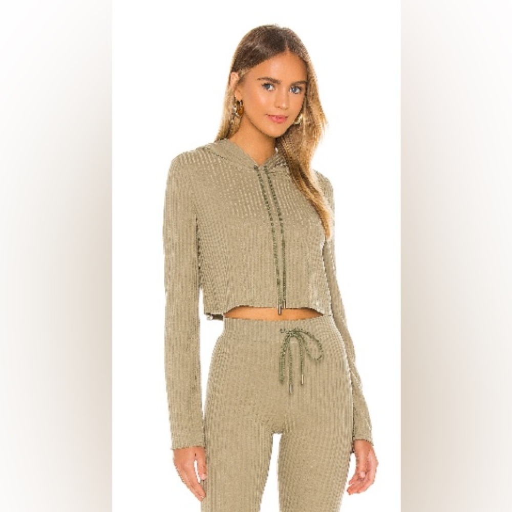 Revolve: Camila Coelho ‘Adana’ Ribbed Top & ‘Evita’ Pant Set, Size: XS